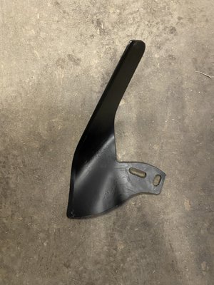 PIECES USURES AGRI PAG* - OUTILS A DENTS* - LAME DROITE LELIEVRE BETTERAVE CARRÉ